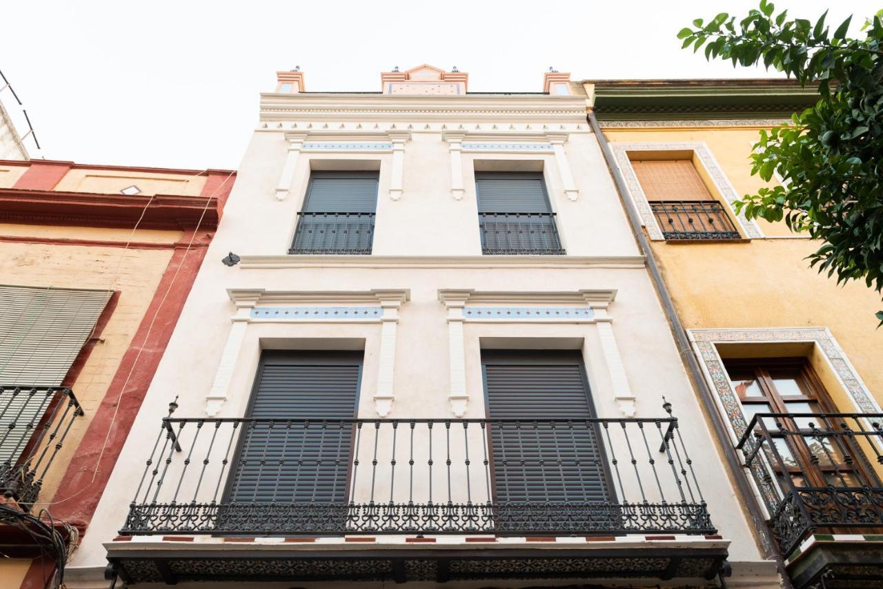 Casa Triana 1888 Suites By Epoca Sevilla Exteriör bild